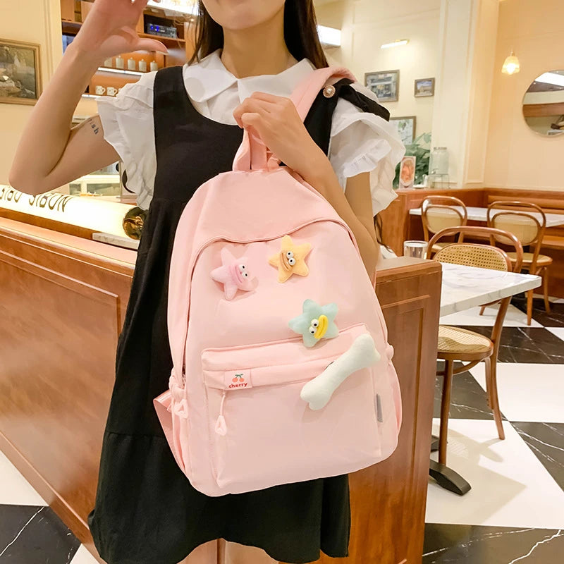 Student's simple and versatile backpack, small and fresh
