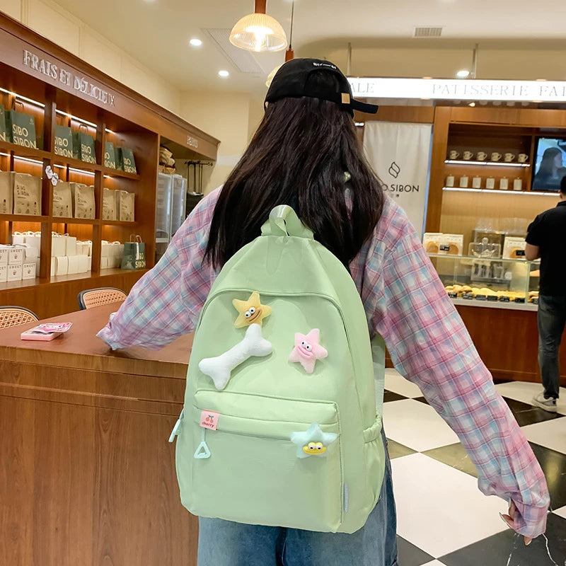Student's simple and versatile backpack, small and fresh