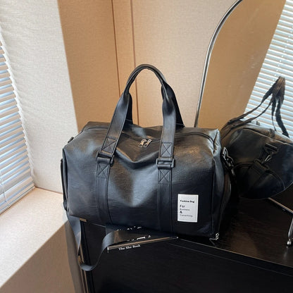 Multi functional sports and fitness bag, short distance travel bag, large capacity, lightweight crossbody luggage bag