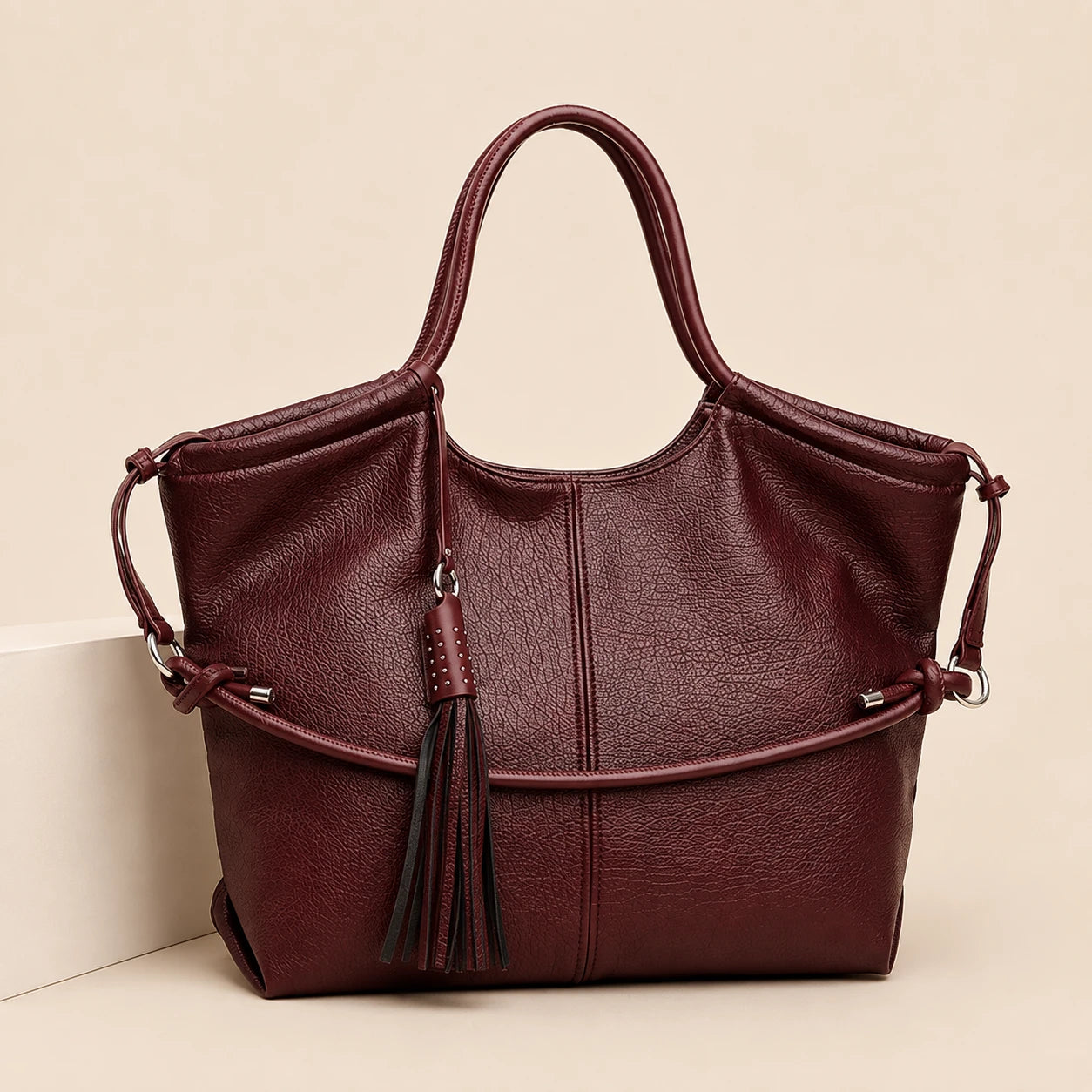 Large capacity women's 2026 summer commuting bags, casual retro women's single shoulder handbags